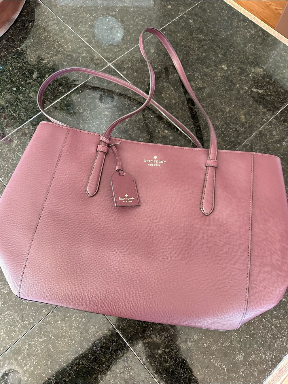 kate spade New York Schuyler Medium Tote Bag in Cherrywood NWOT - Picture 4 of 5